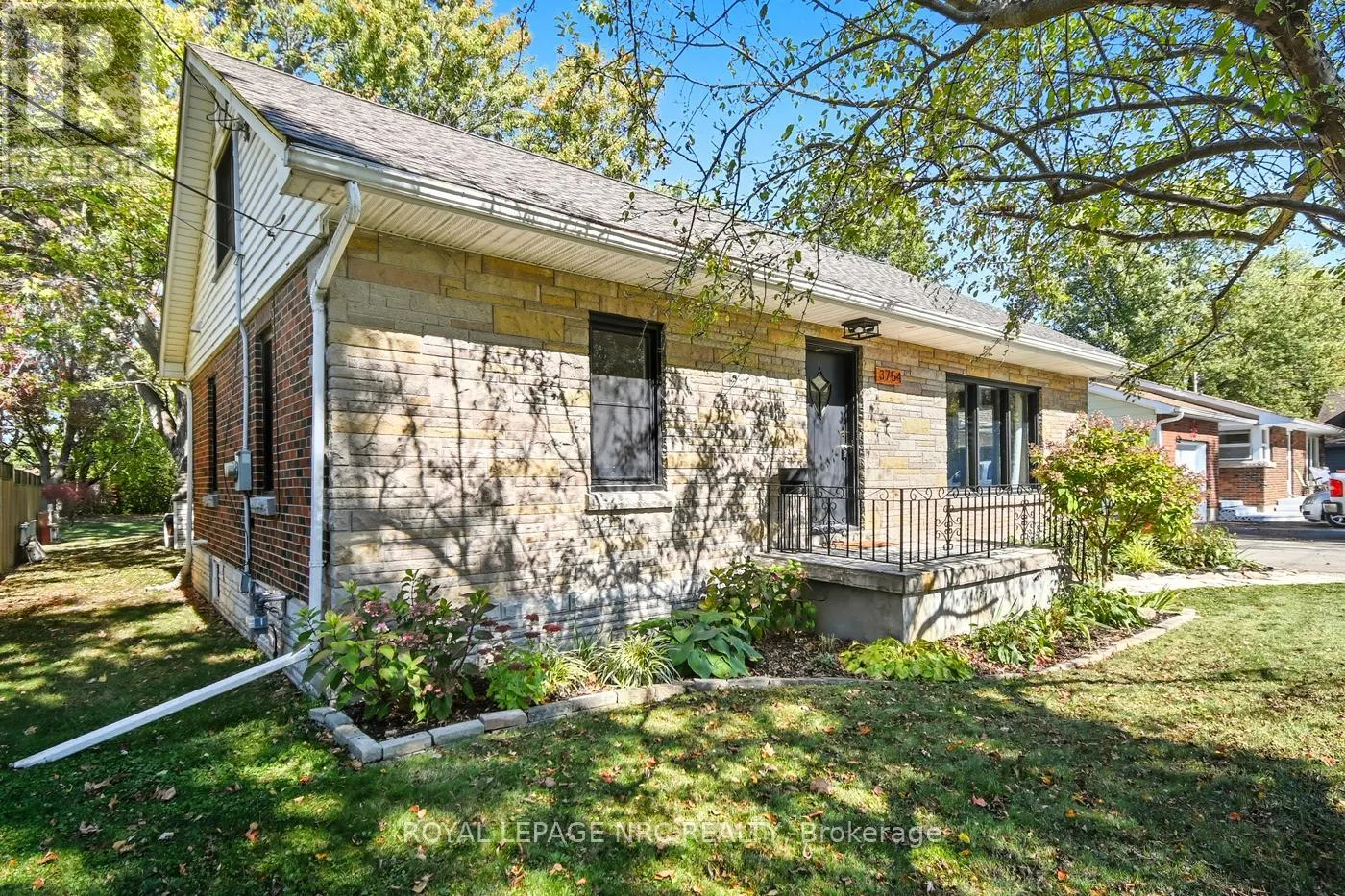 3754 HIGHLAND DRIVE