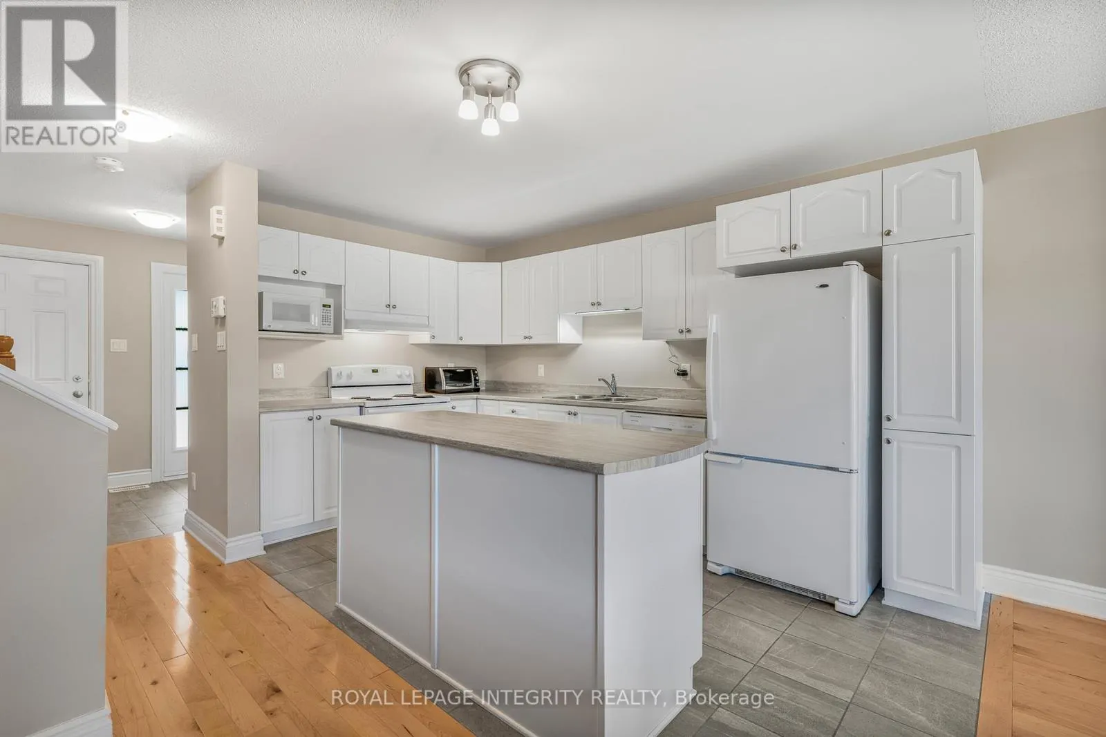 1132 DOCTEUR CORBEIL BOULEVARD