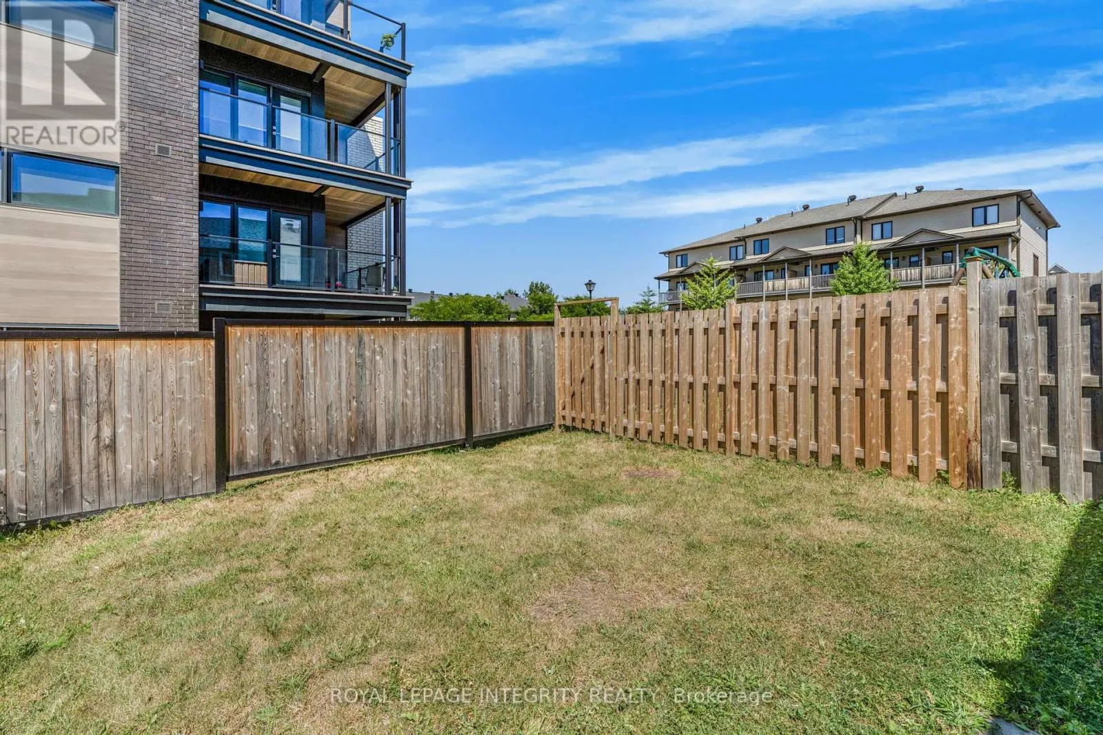1132 DOCTEUR CORBEIL BOULEVARD