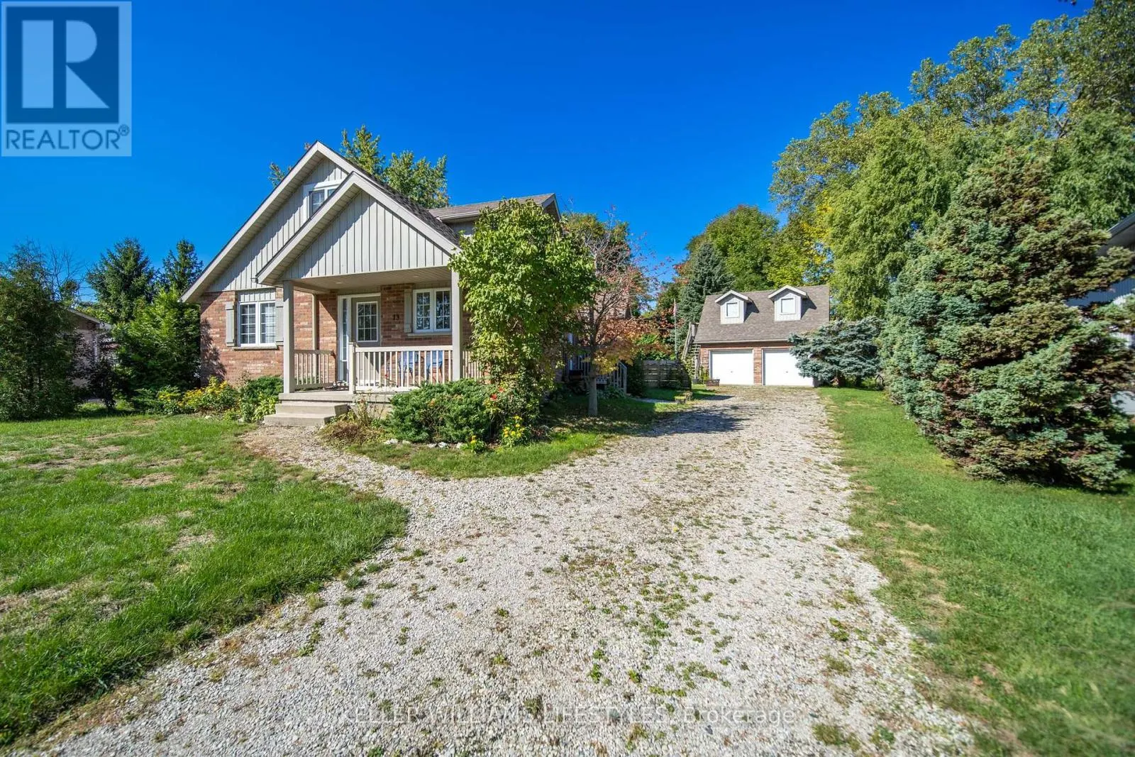 13 DUCHARME CRESCENT