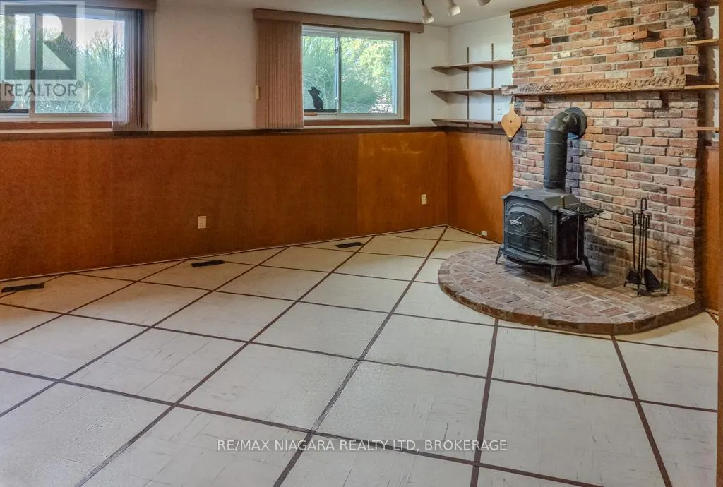 8824 CHAMPLAIN DRIVE