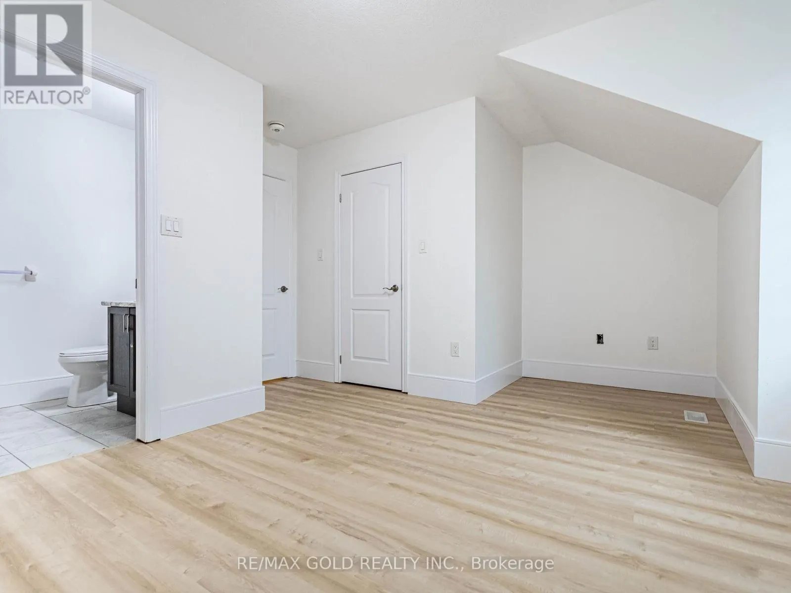 436 LINDEN DRIVE