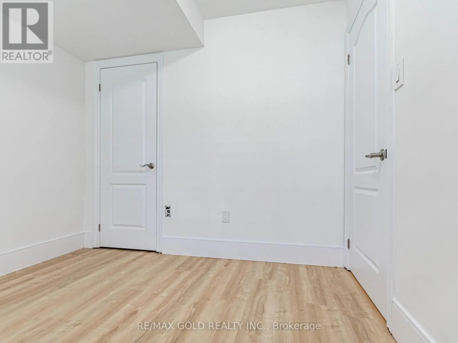 436 LINDEN DRIVE