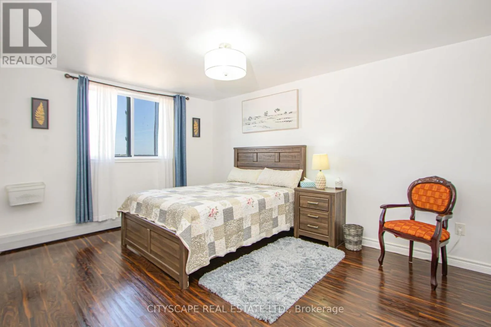 1008 - 573 MORNINGTON AVENUE