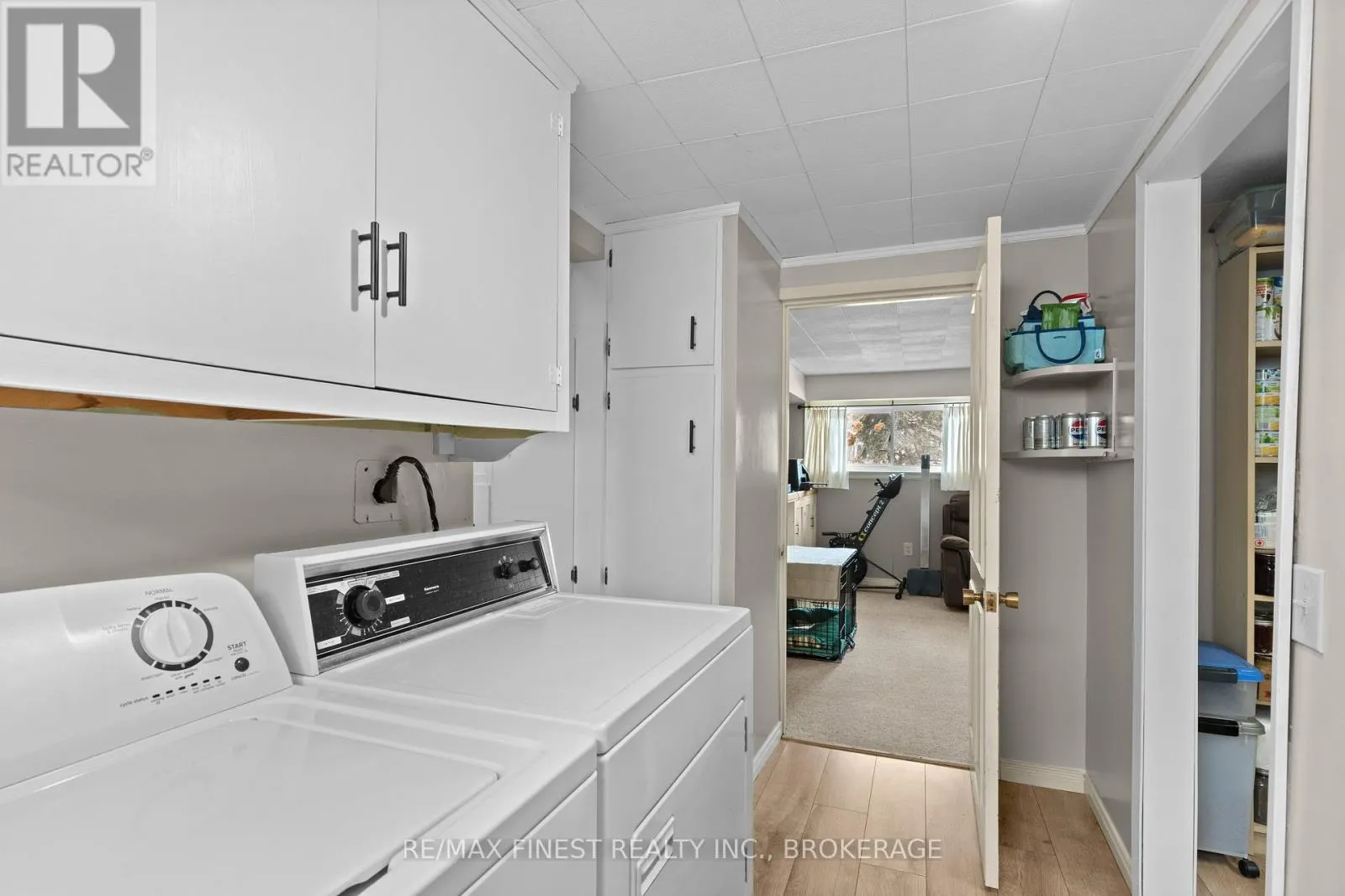 15 EDGEWOOD DRIVE