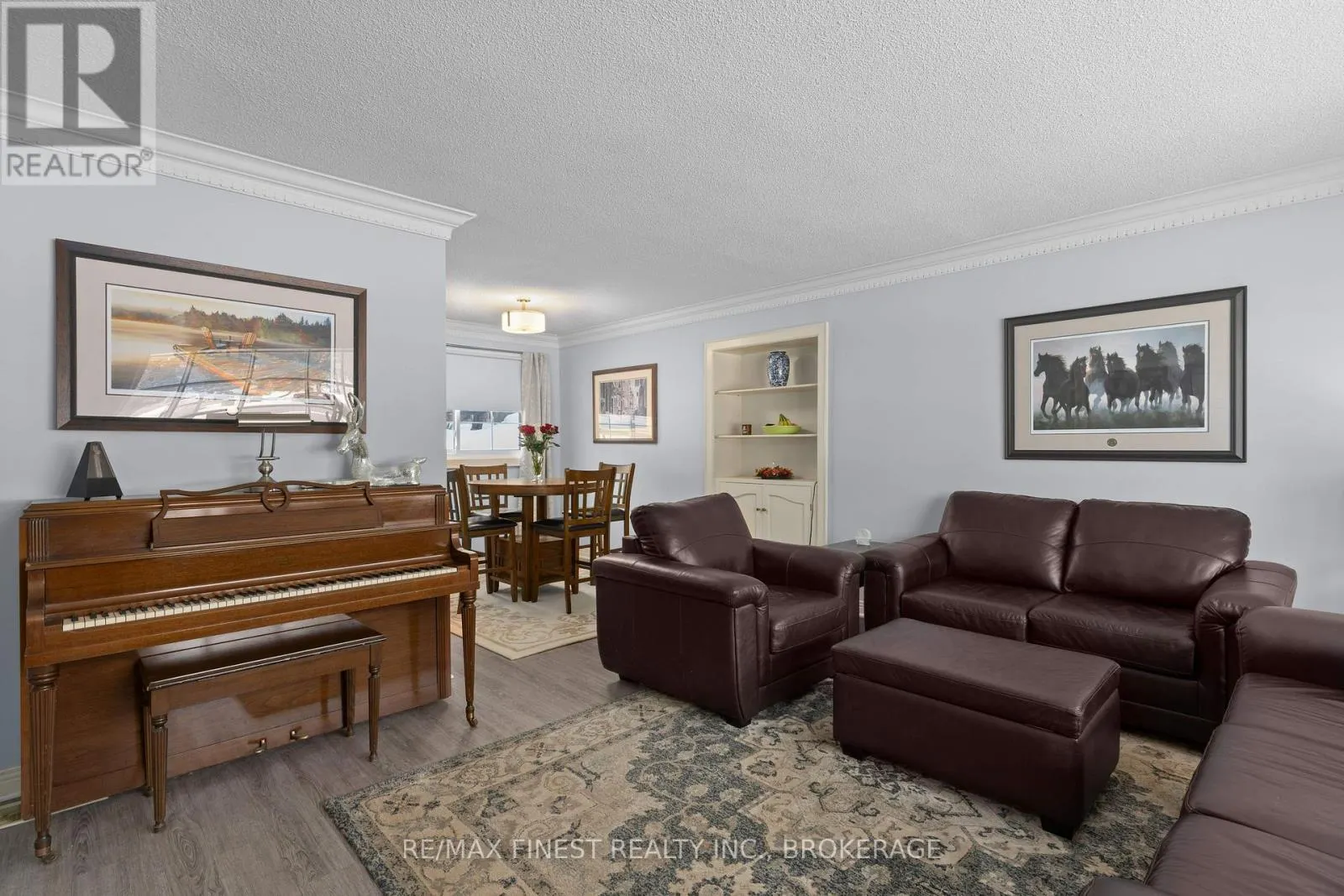 15 EDGEWOOD DRIVE
