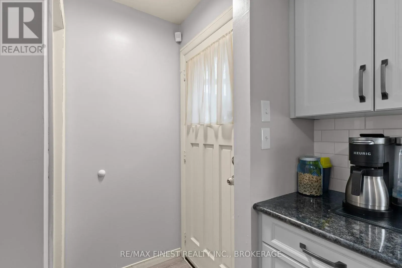 15 EDGEWOOD DRIVE