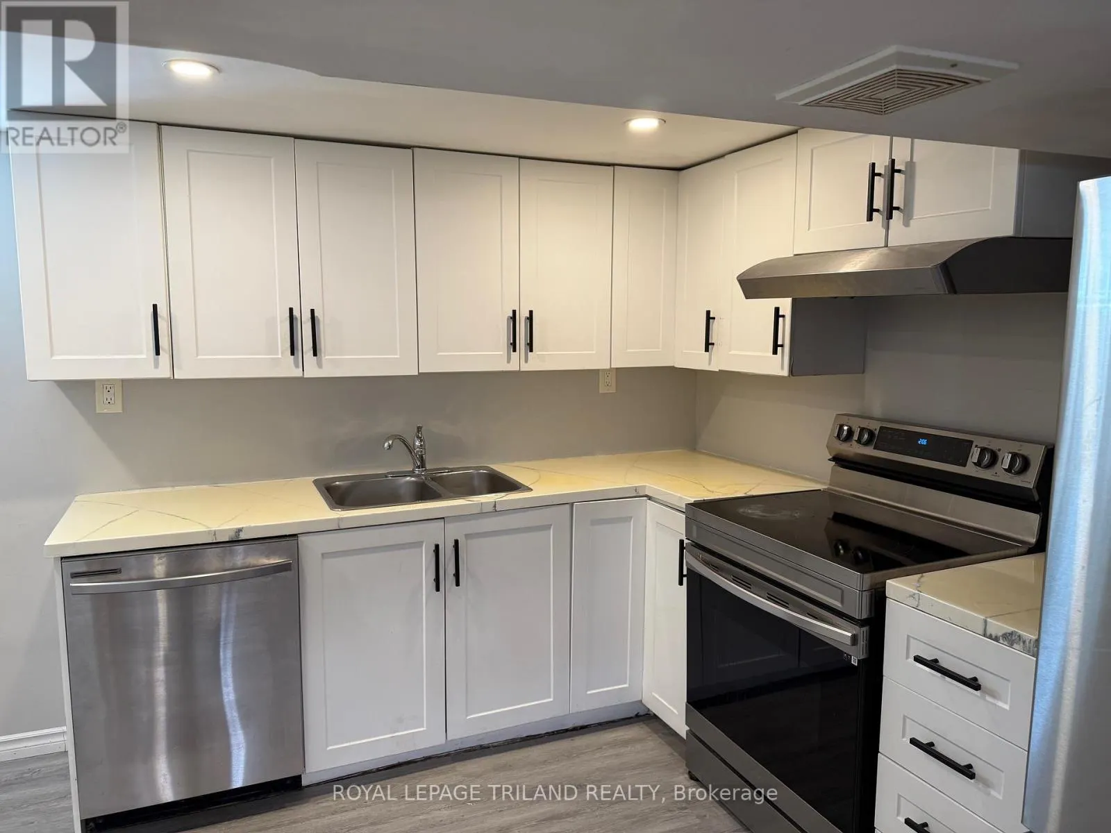 LOWER - 1176 TRAFALGAR STREET, #LOWER