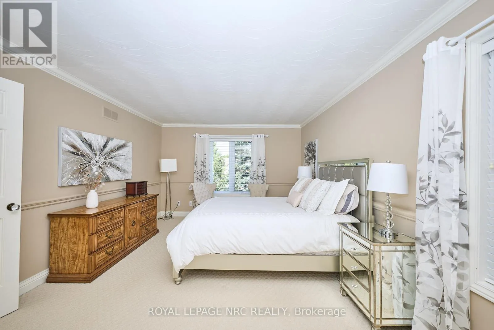 14 SHORTHILL PLACE