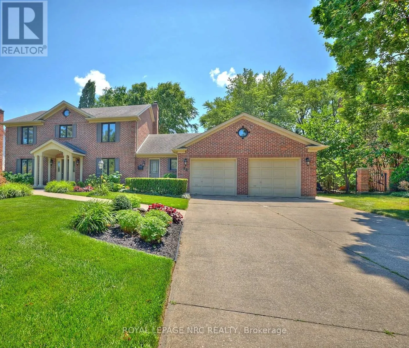 14 SHORTHILL PLACE
