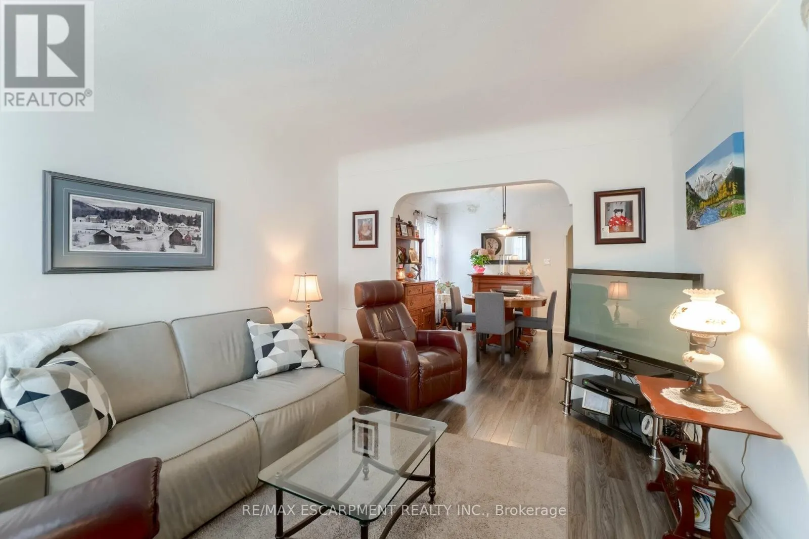 160 WELLAND AVENUE