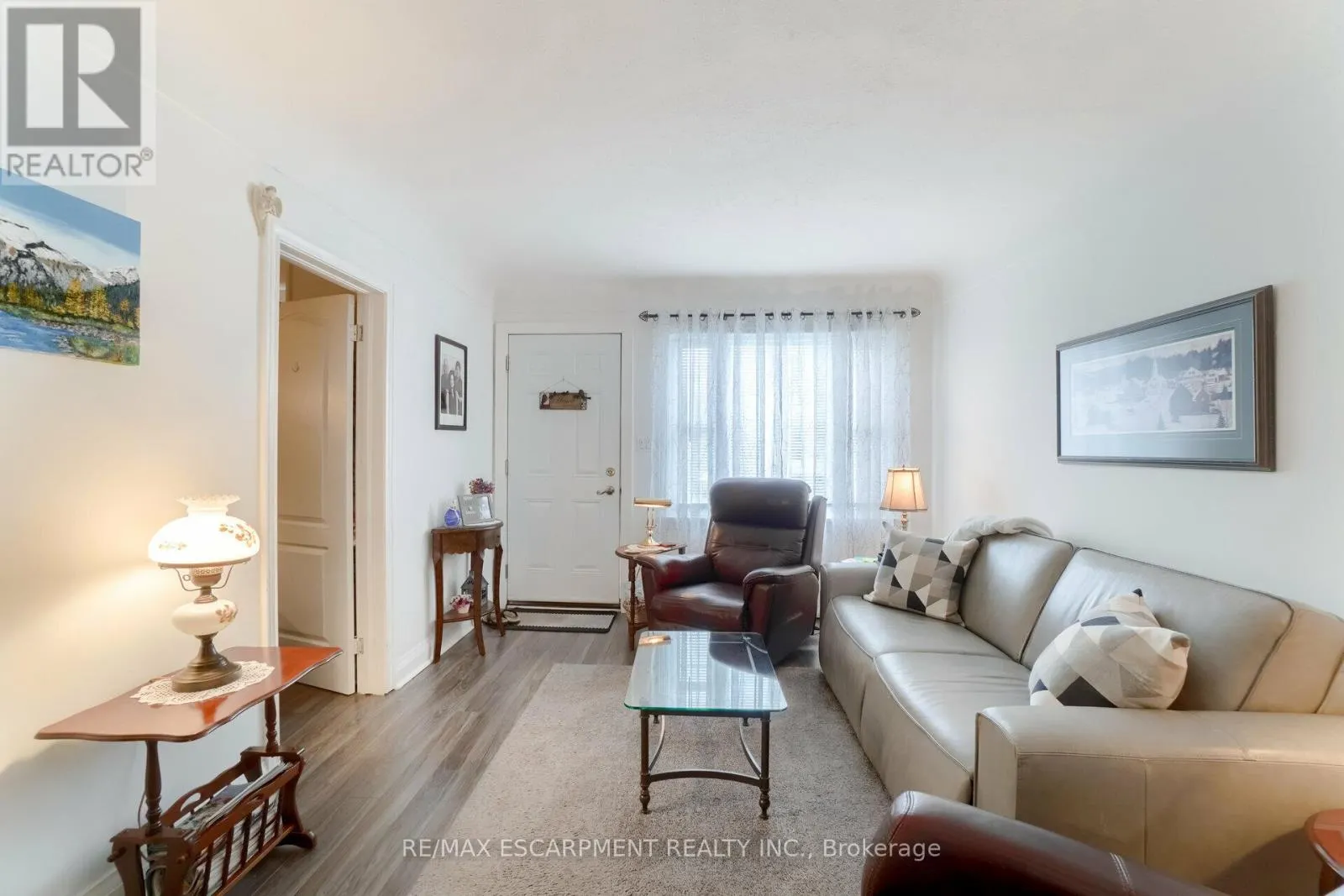 160 WELLAND AVENUE