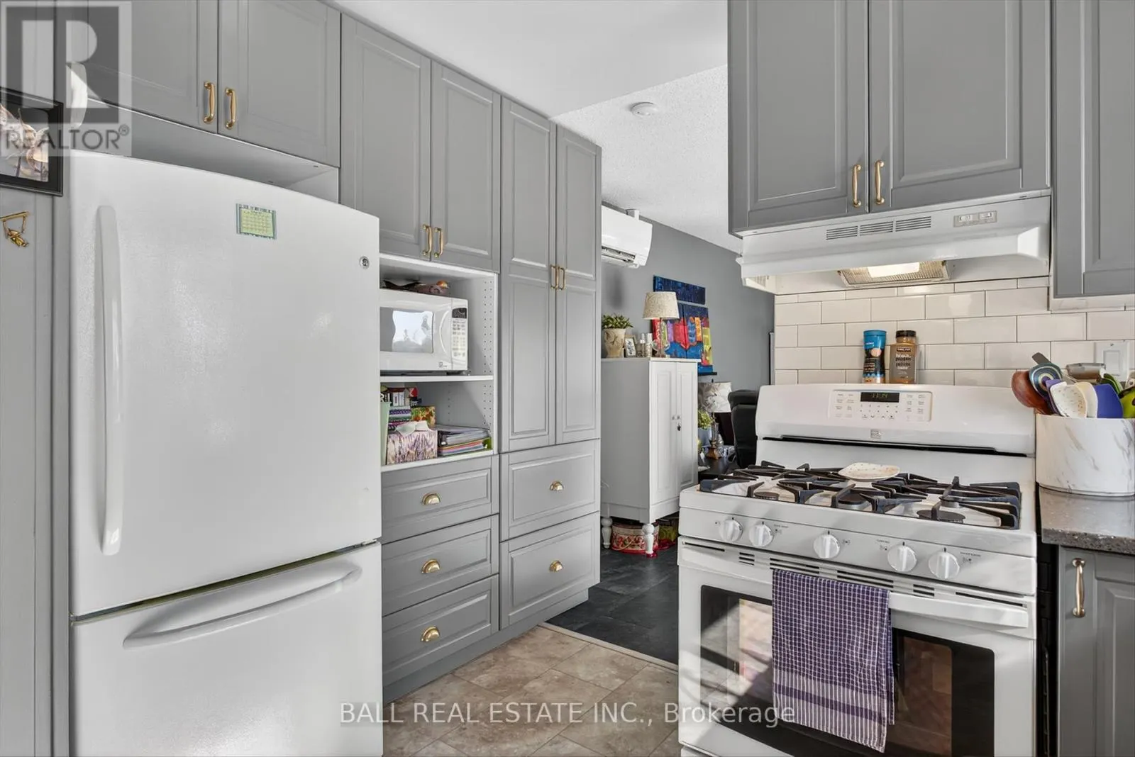 1352 COUNTY RD 49 ROAD