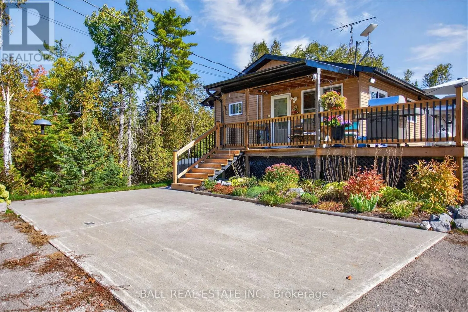 1352 COUNTY RD 49 ROAD
