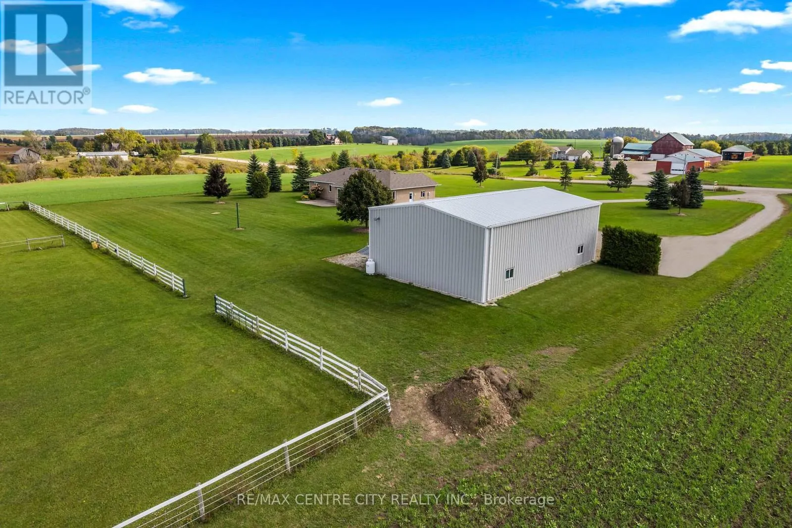 1041 BRUCE ROAD 23