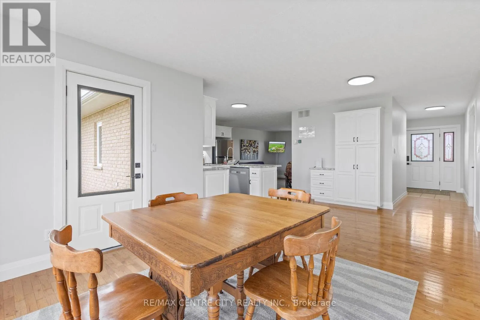 1041 BRUCE ROAD 23