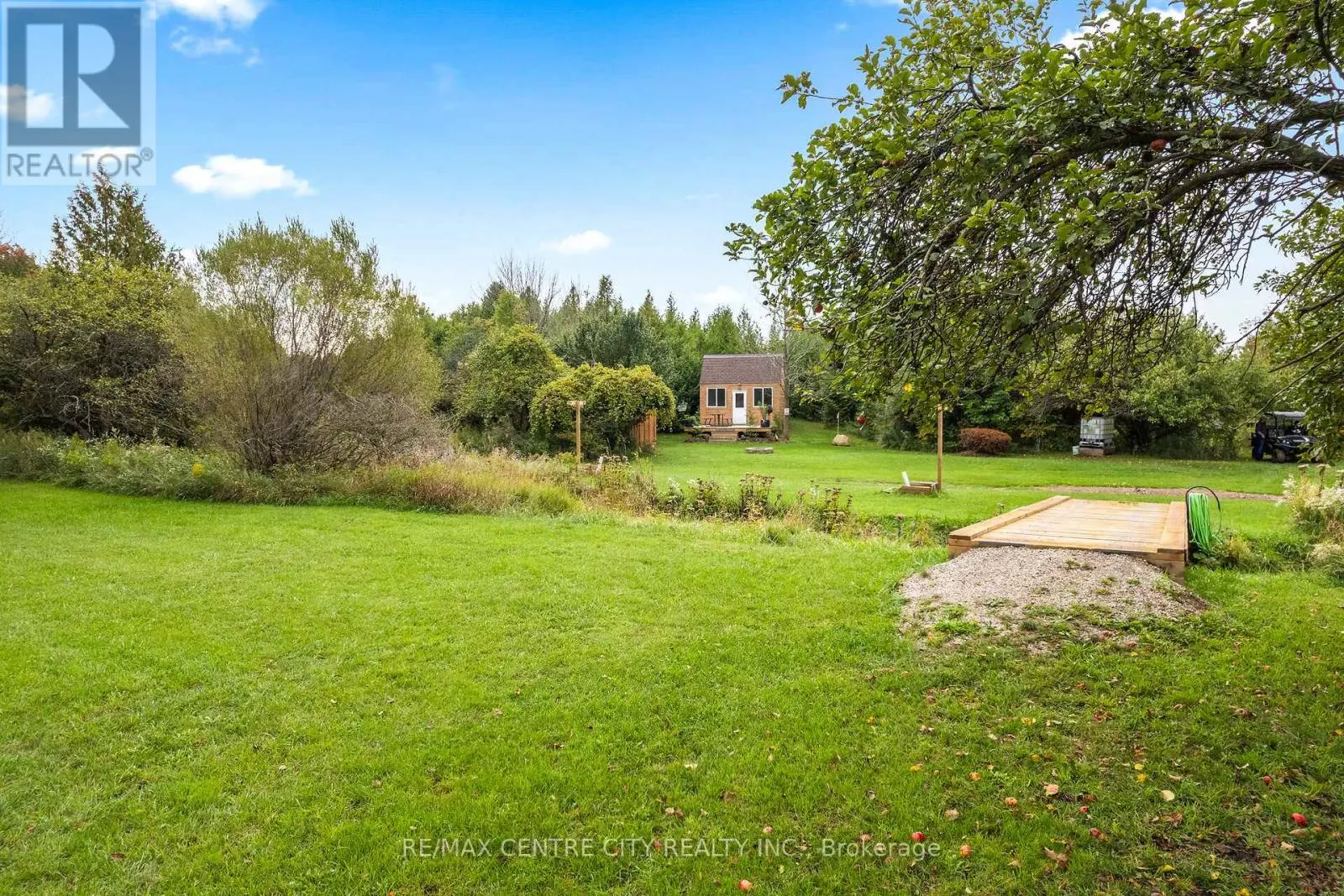 1041 BRUCE ROAD 23