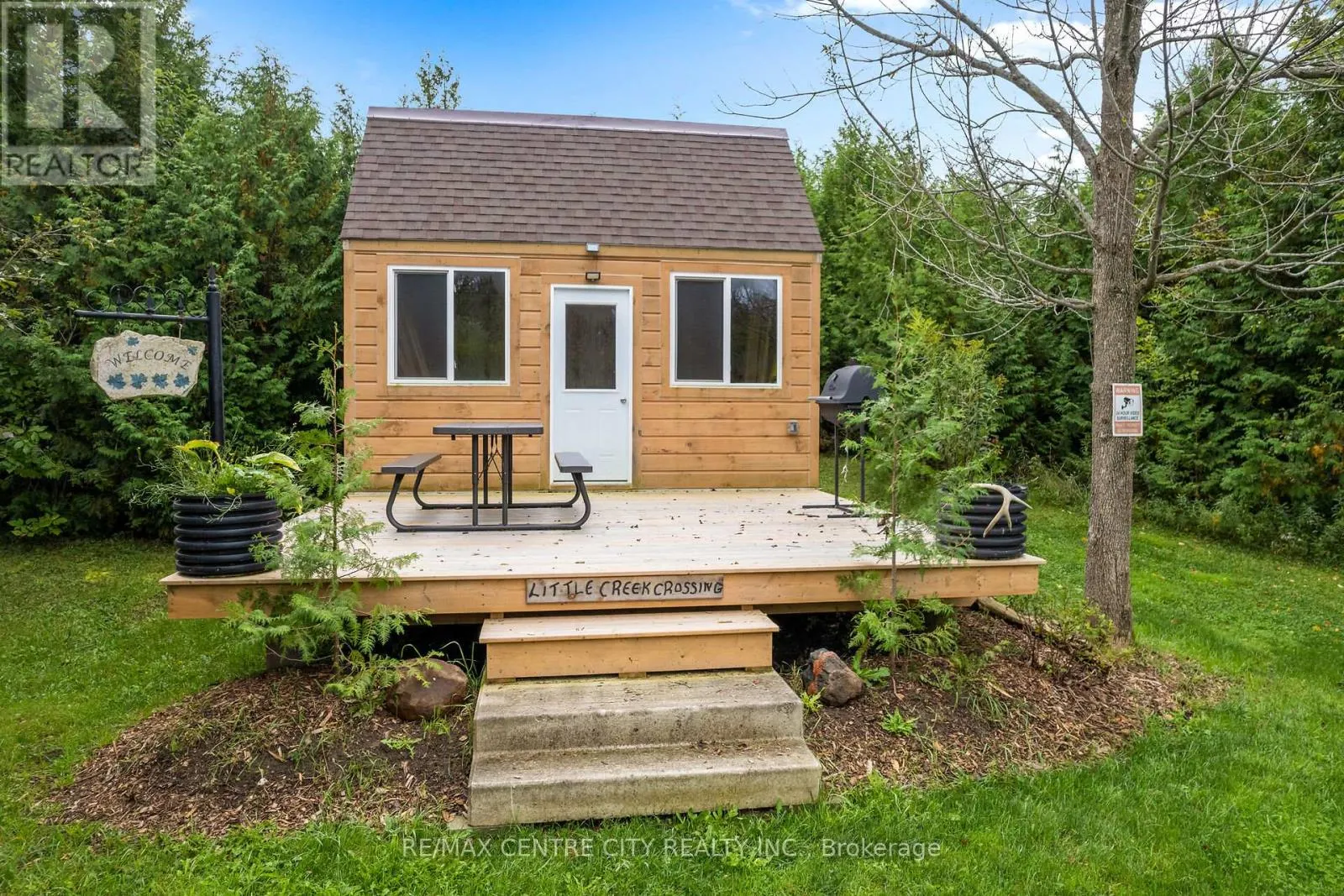 1041 BRUCE ROAD 23