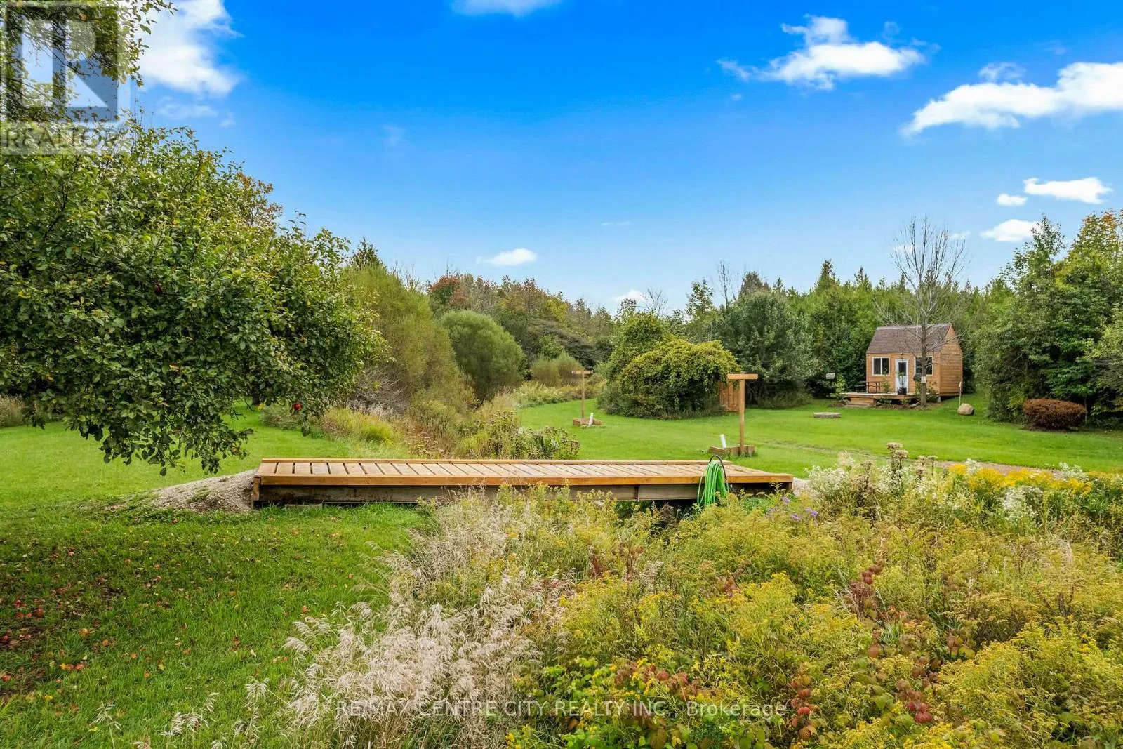 1041 BRUCE ROAD 23