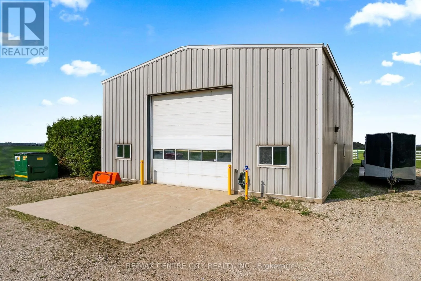 1041 BRUCE ROAD 23