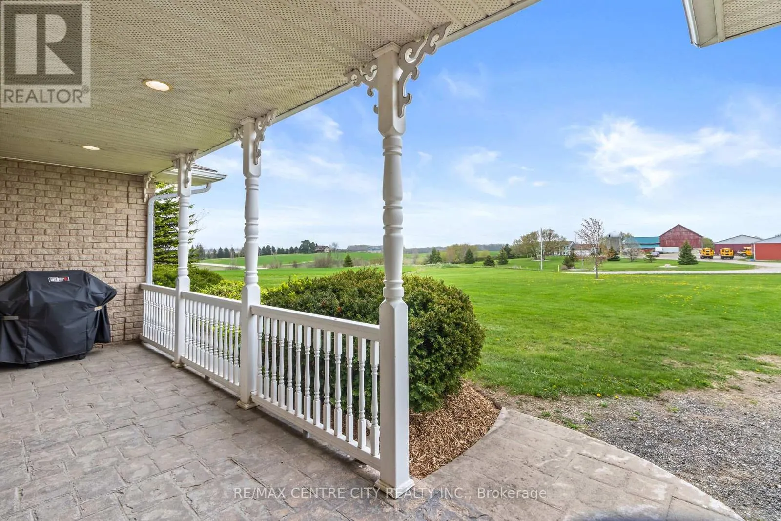 1041 BRUCE ROAD 23