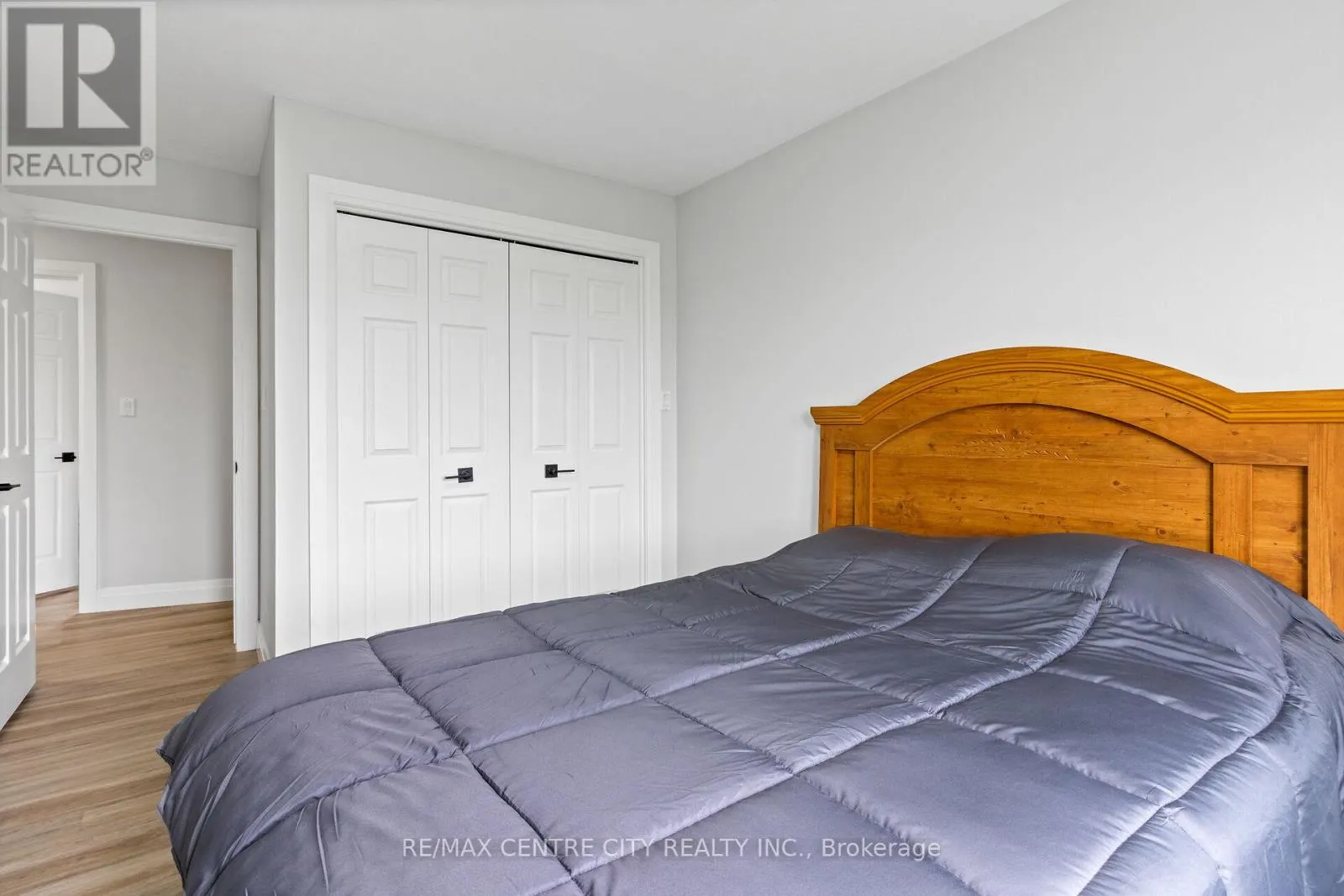 1041 BRUCE ROAD 23
