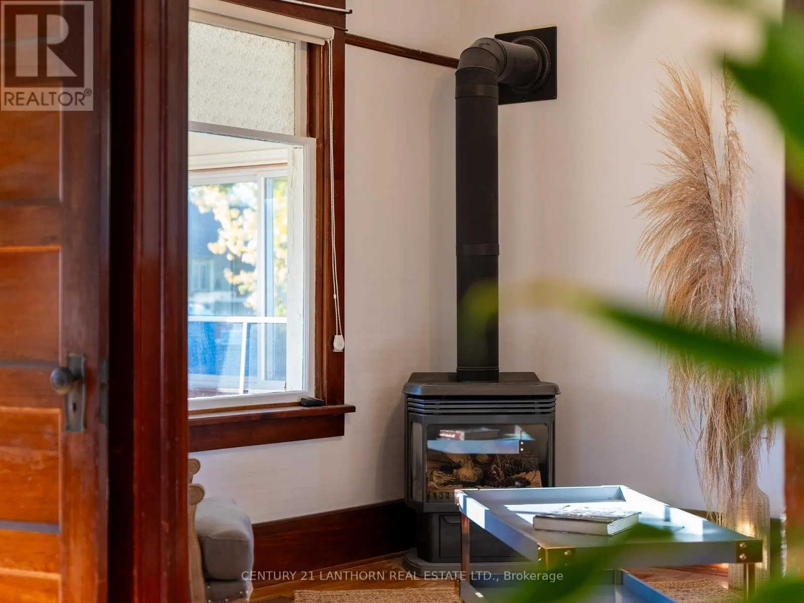 49 CONSECON STREET E