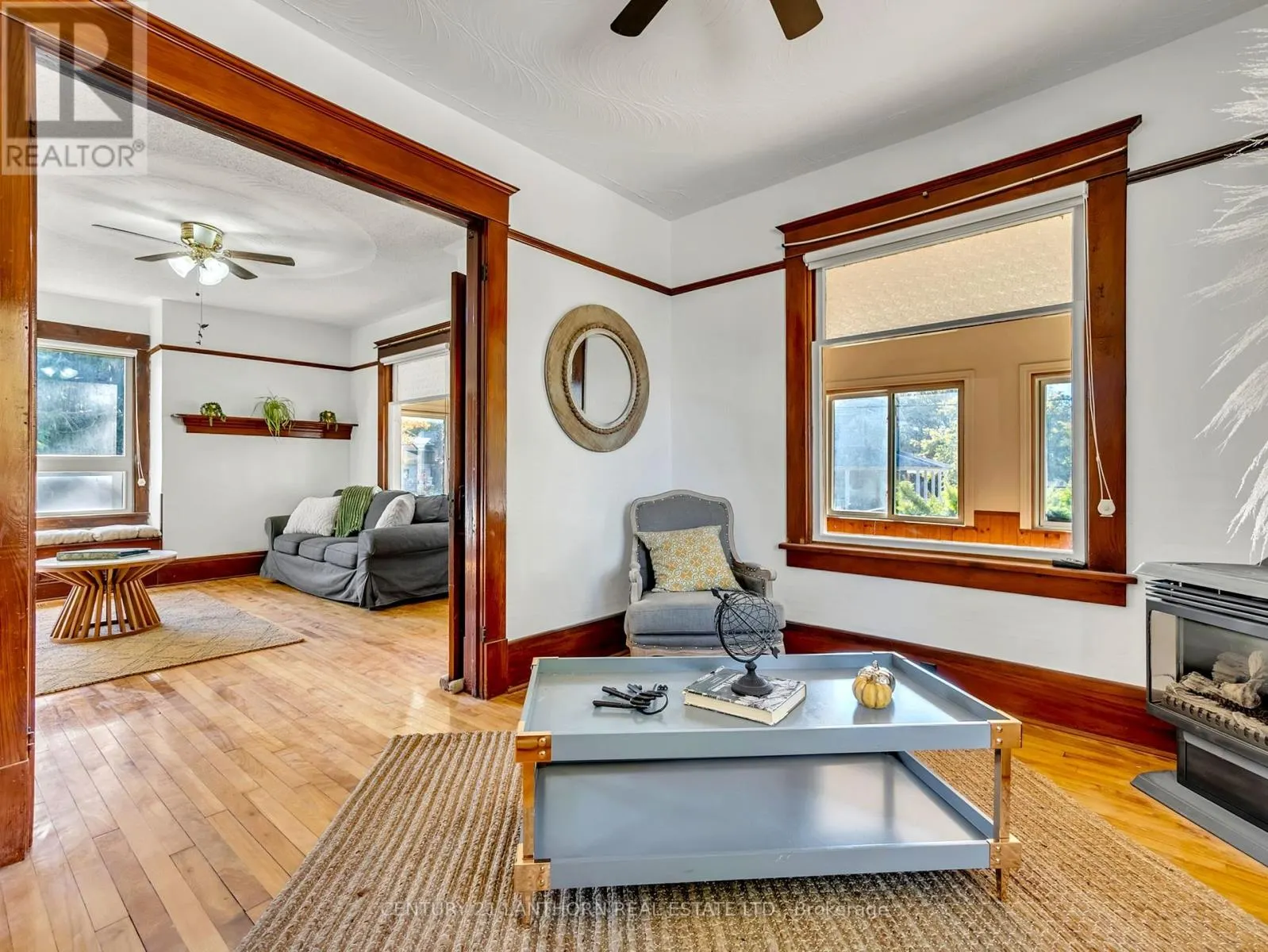 49 CONSECON STREET E