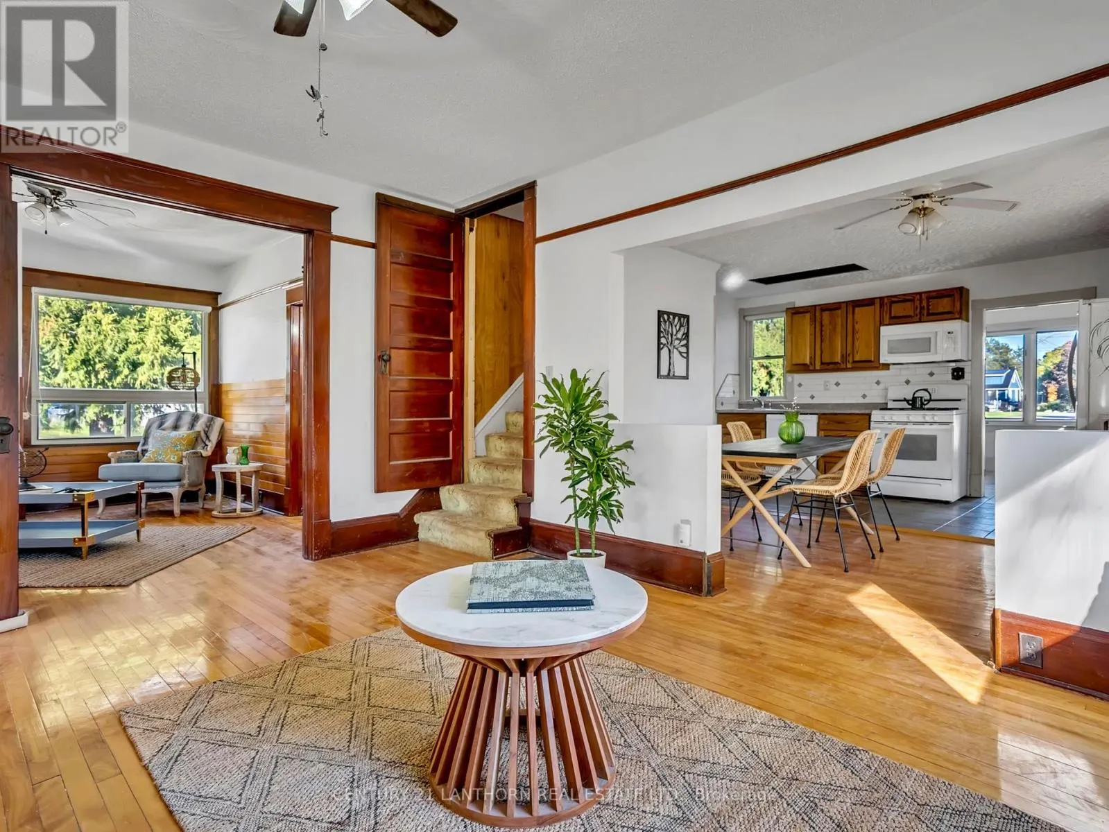 49 CONSECON STREET E