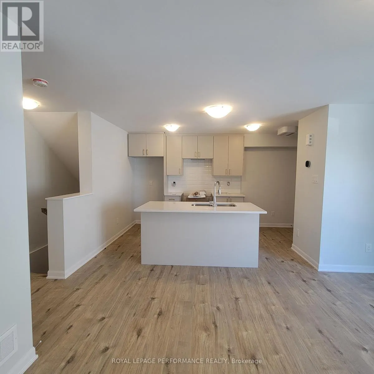 801 ARCADIAN PRIVATE