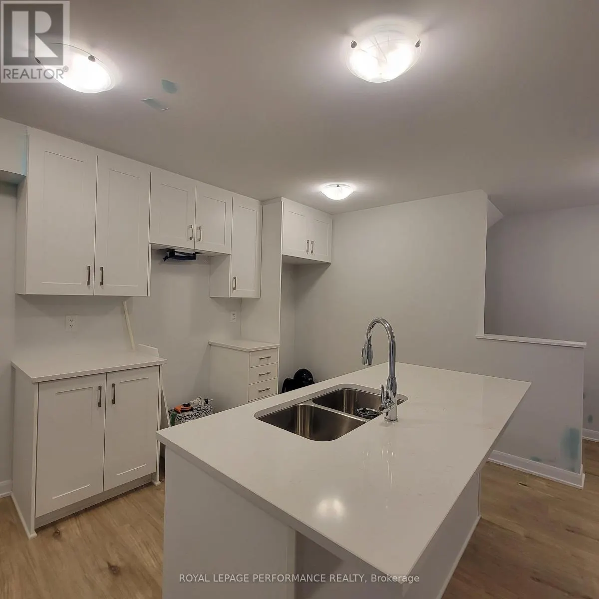 807 ARCADIAN PRIVATE