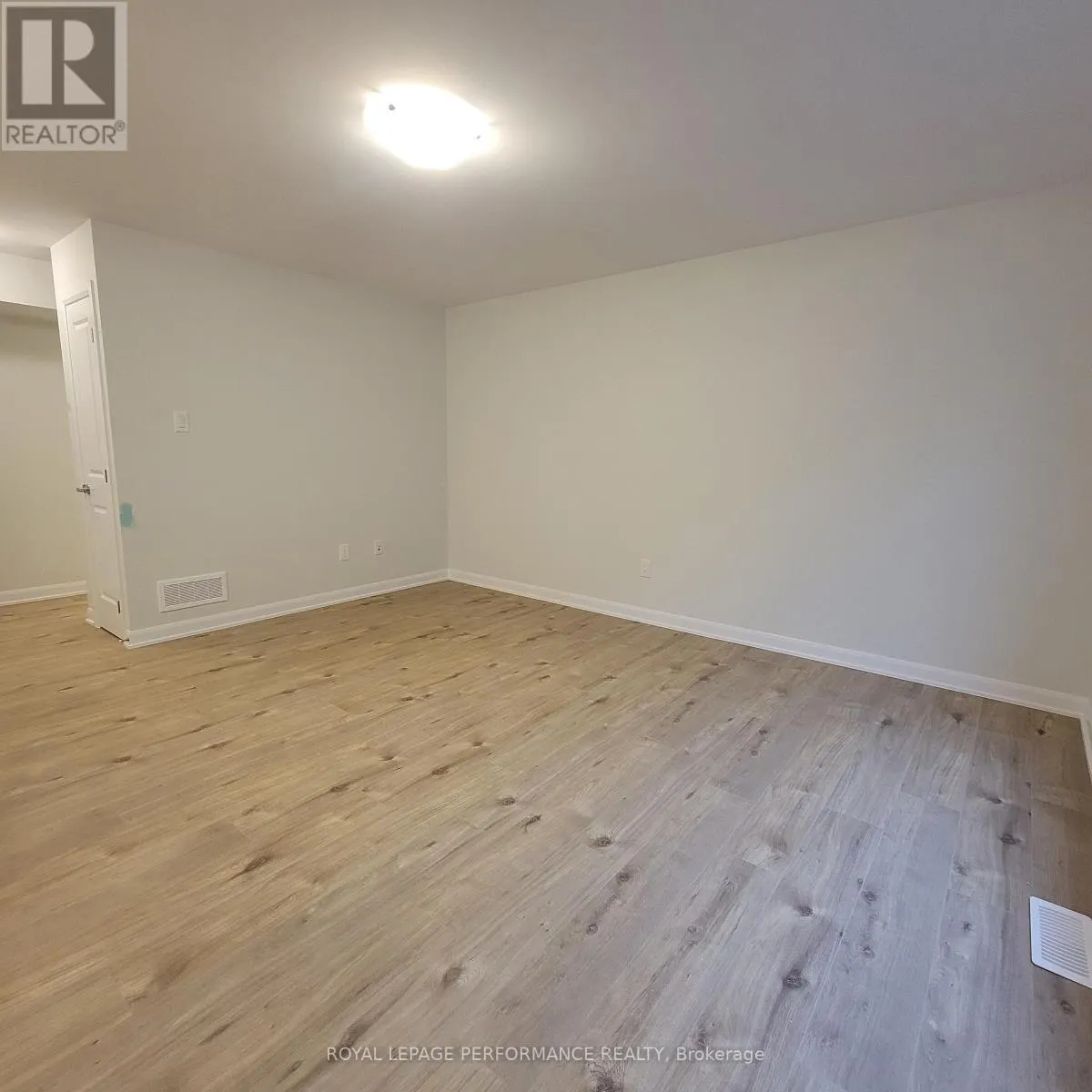 807 ARCADIAN PRIVATE