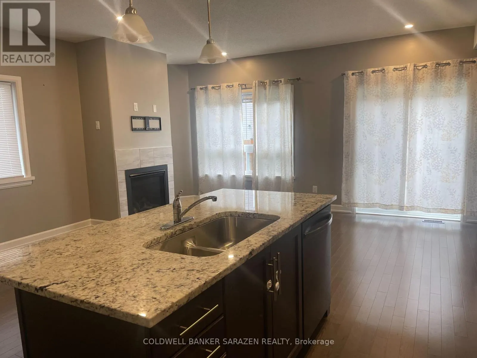 64 VIMY RIDGE CRESCENT