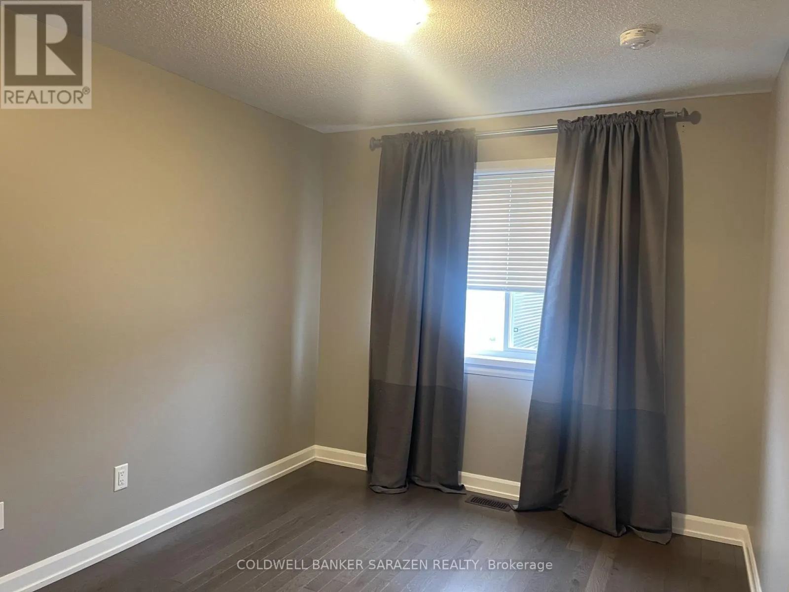 64 VIMY RIDGE CRESCENT