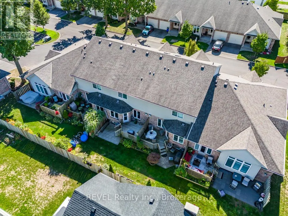 3 - 5070 DRUMMOND ROAD, #3