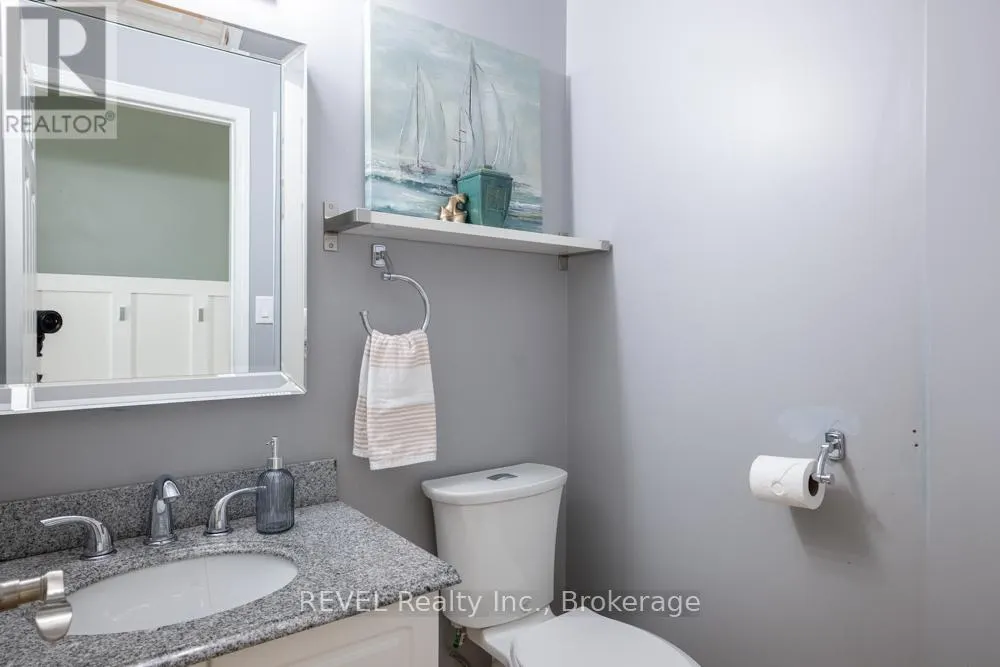 3 - 5070 DRUMMOND ROAD, #3