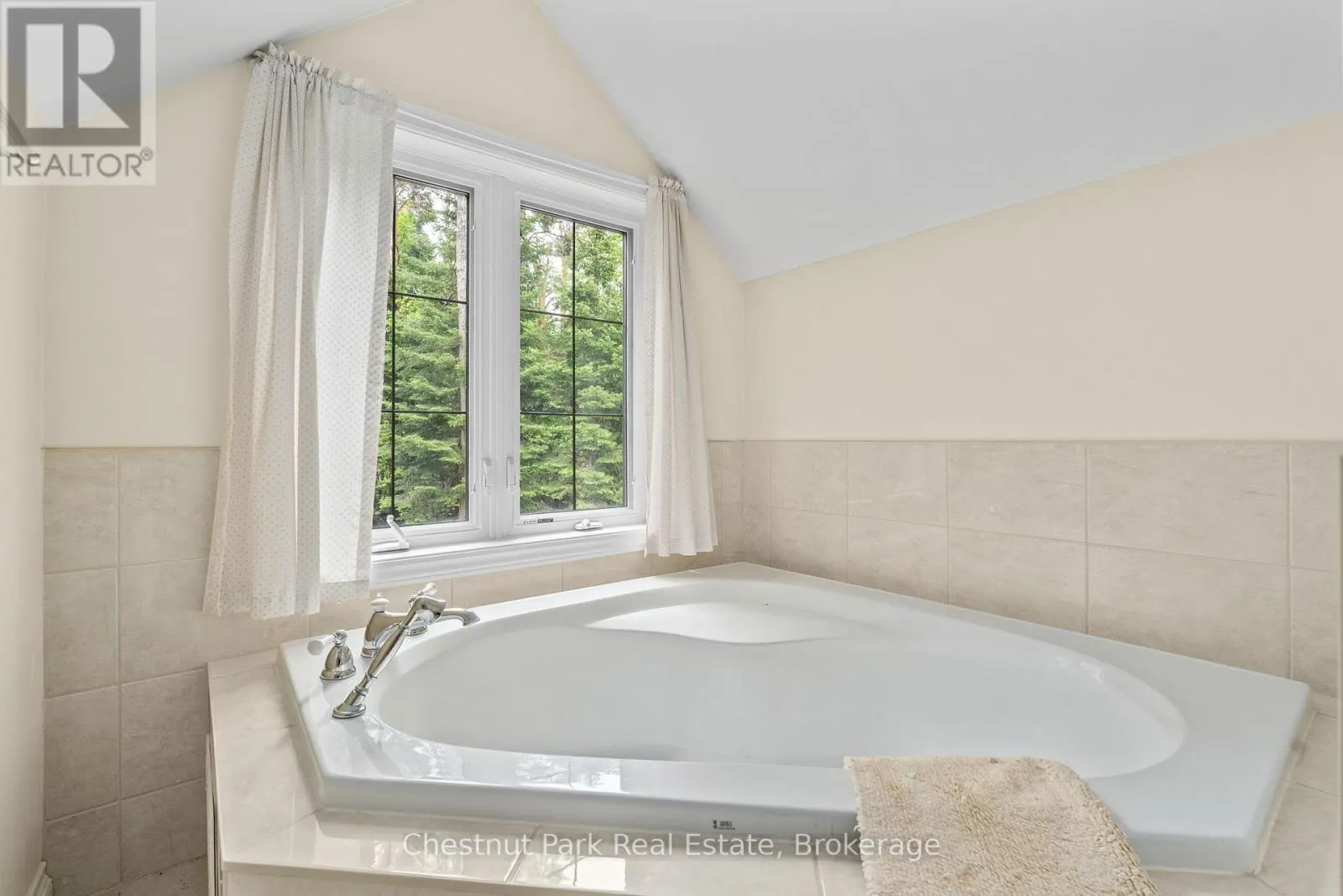 1 & 2 - 1230 MIRIAM DRIVE, #1 & 2