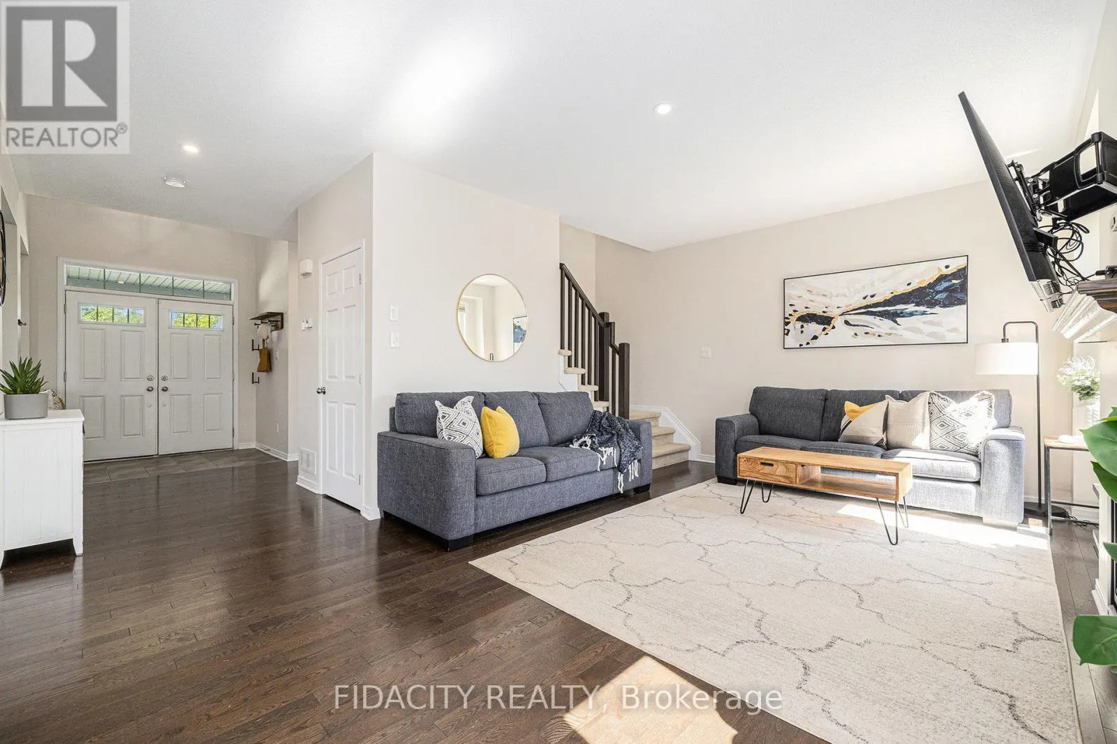 72 WHITE TAIL DRIVE