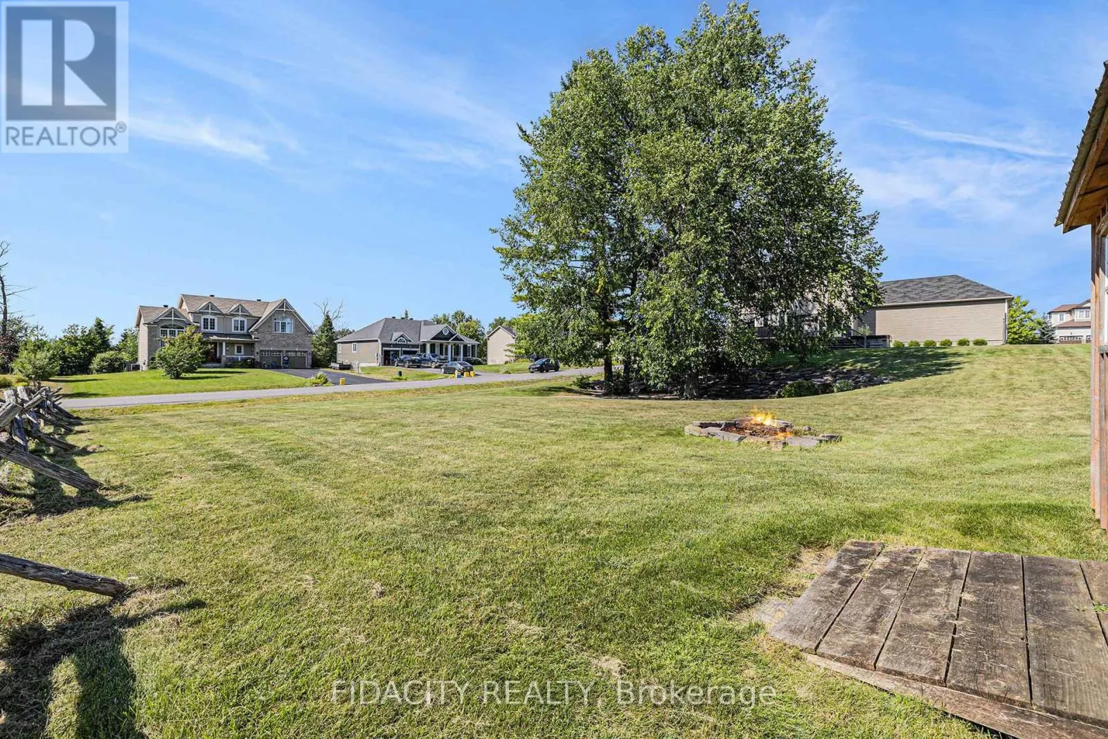 72 WHITE TAIL DRIVE