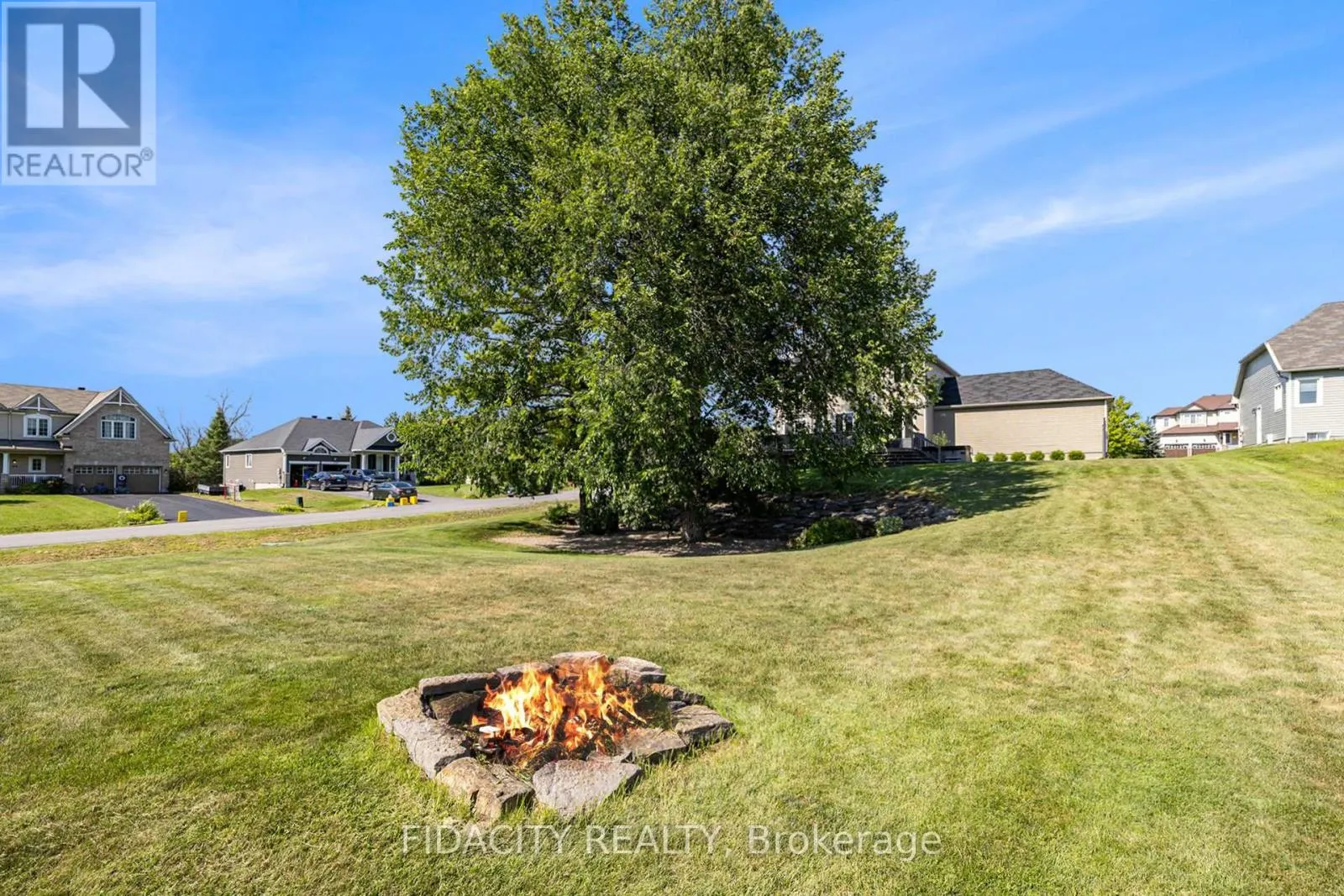 72 WHITE TAIL DRIVE