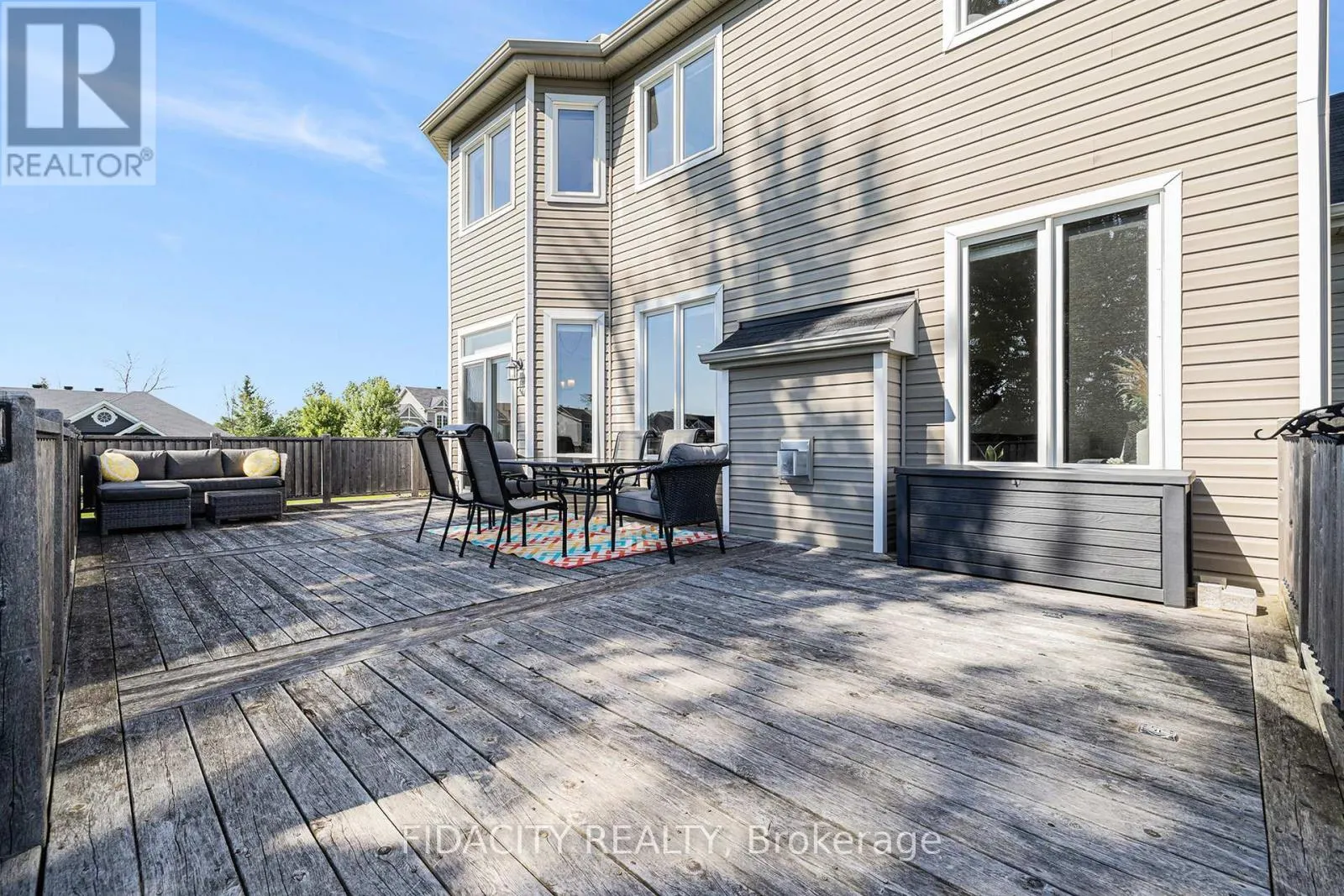 72 WHITE TAIL DRIVE
