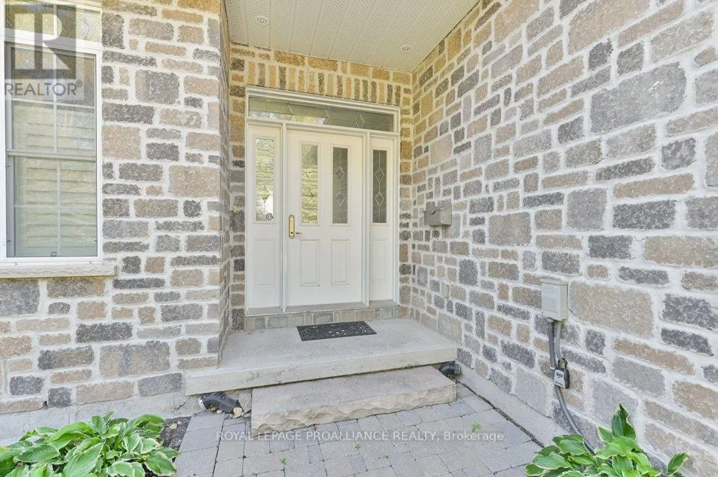 22 GRACEFIELD LANE