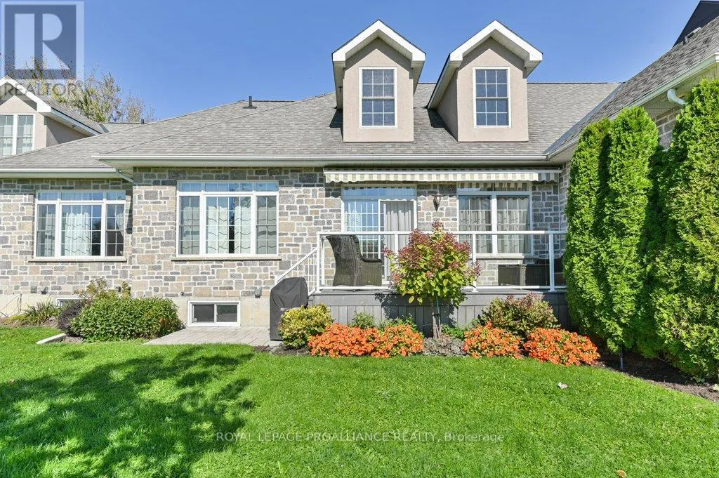 22 GRACEFIELD LANE