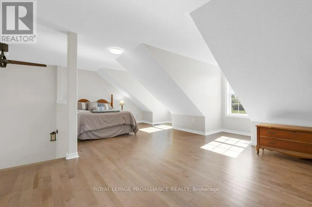 22 GRACEFIELD LANE