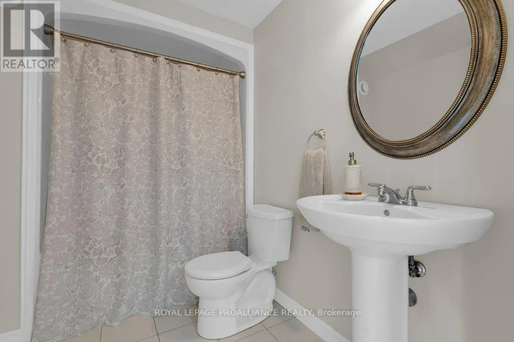 22 GRACEFIELD LANE