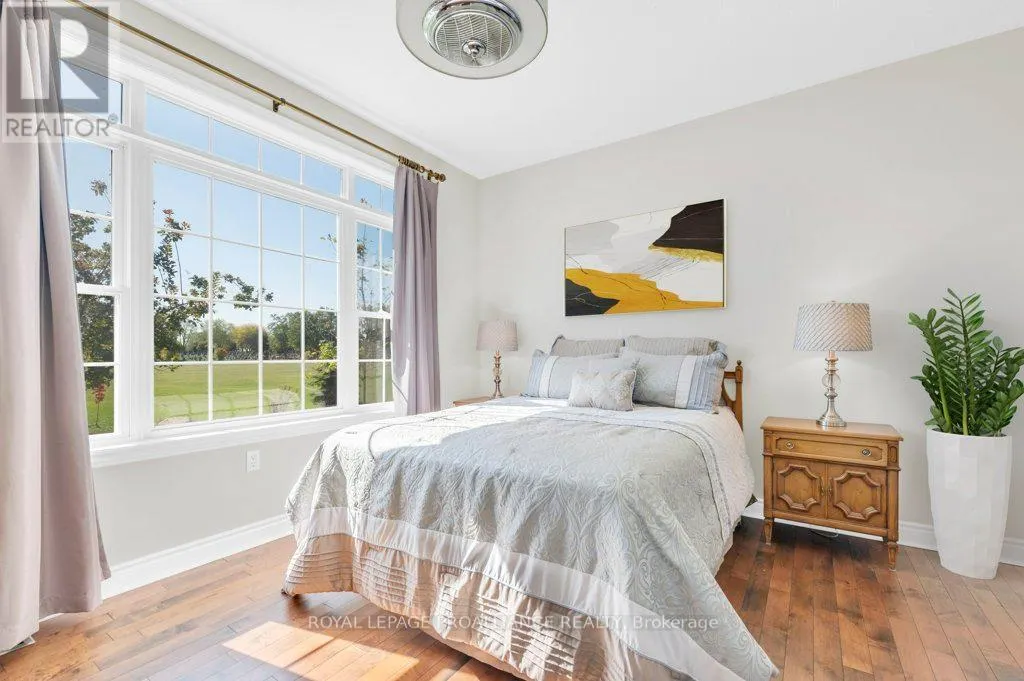 22 GRACEFIELD LANE
