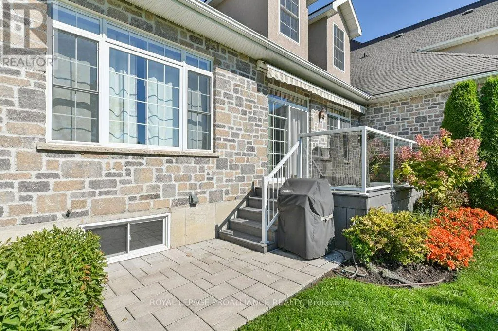 22 GRACEFIELD LANE
