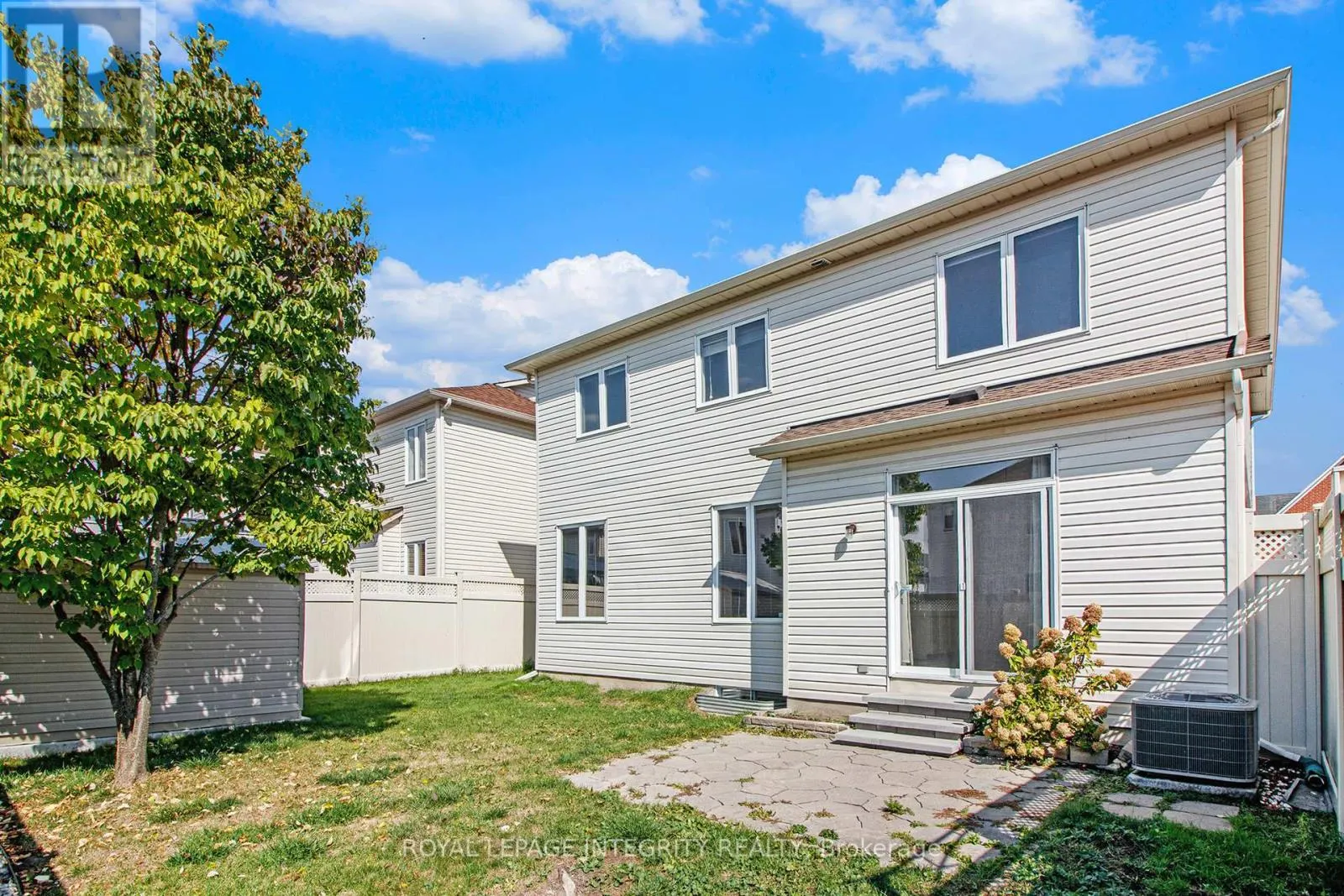 324 BRANTHAVEN STREET