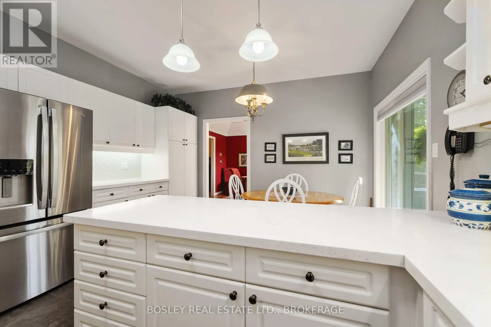 641 SIMCOE STREET