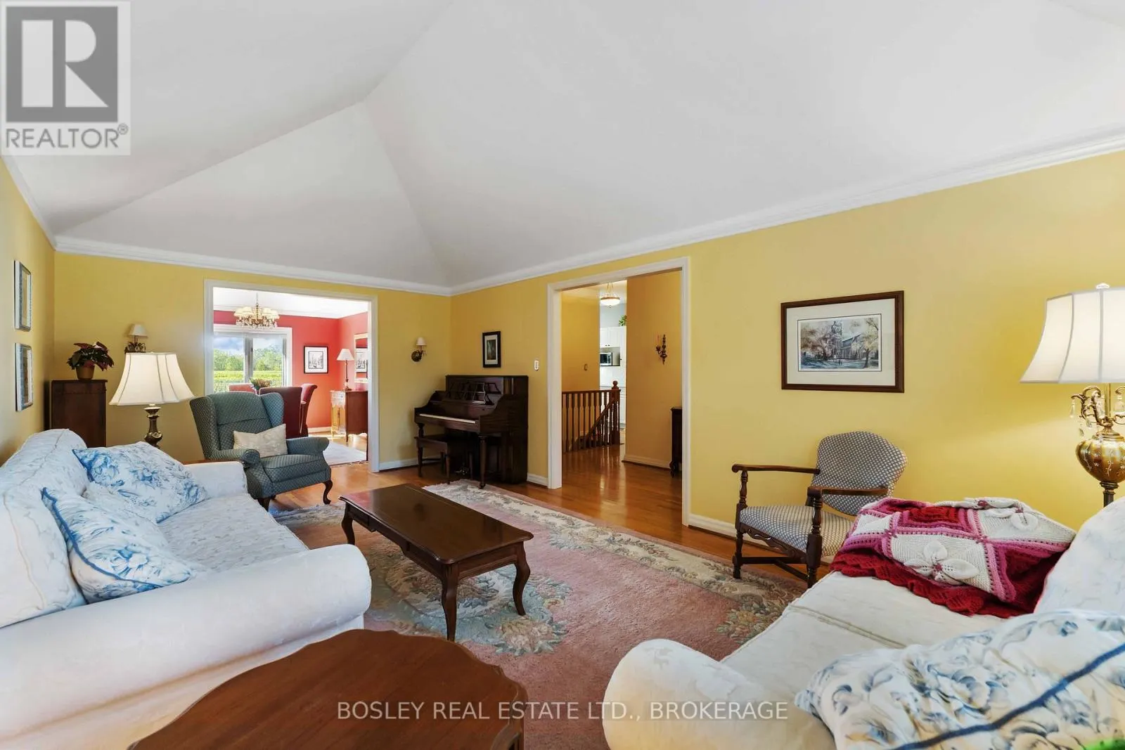 641 SIMCOE STREET